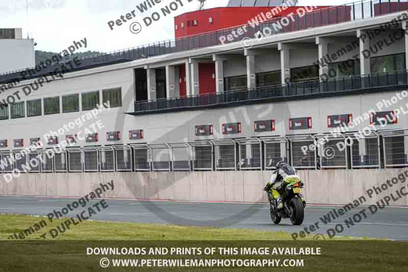cadwell no limits trackday;cadwell park;cadwell park photographs;cadwell trackday photographs;enduro digital images;event digital images;eventdigitalimages;navarra;no limits trackdays;peter wileman photography;racing digital images;trackday digital images;trackday photos